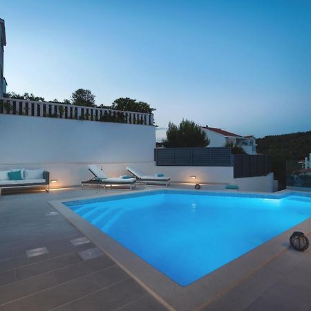 Villa Miholina - With Heated Swimming Pool Trogir Buitenkant foto