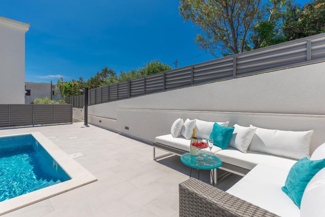 Villa Miholina - With Heated Swimming Pool Trogir Buitenkant foto