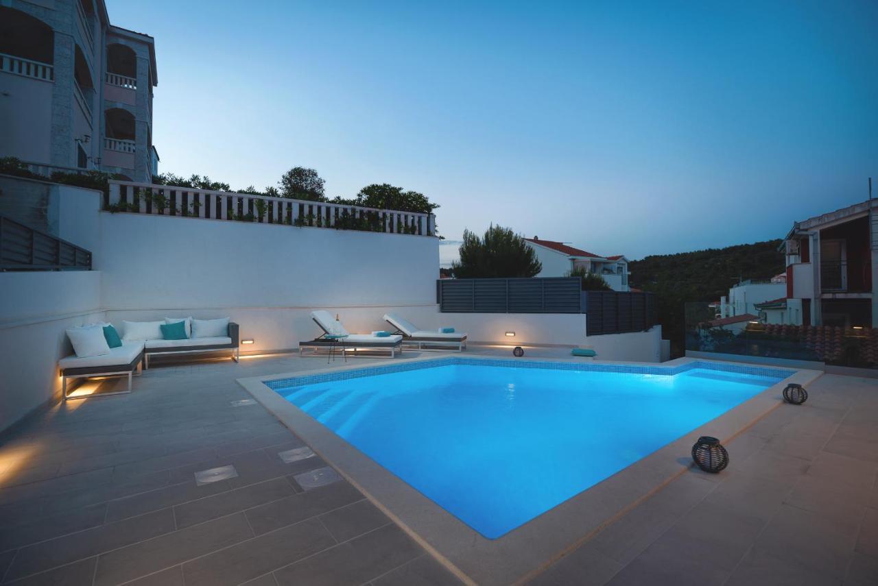 Villa Miholina - With Heated Swimming Pool Trogir Buitenkant foto