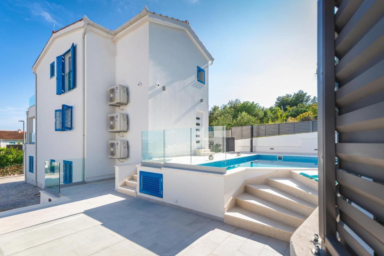 Villa Miholina - With Heated Swimming Pool Trogir Buitenkant foto